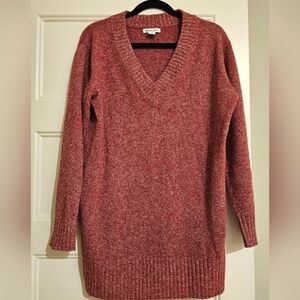 Athleta Women's Vneck Sweater sz medium